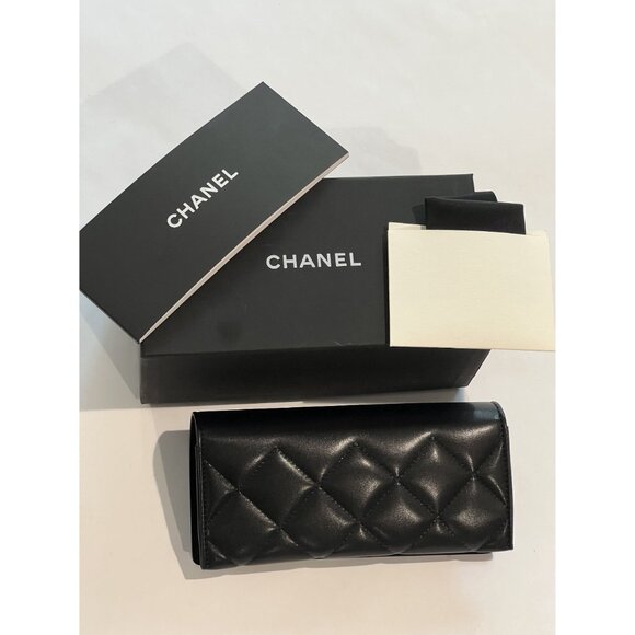Chanel Pearl S0114 Oval Sunglasses in Black Authentic - Picture 2 of 7